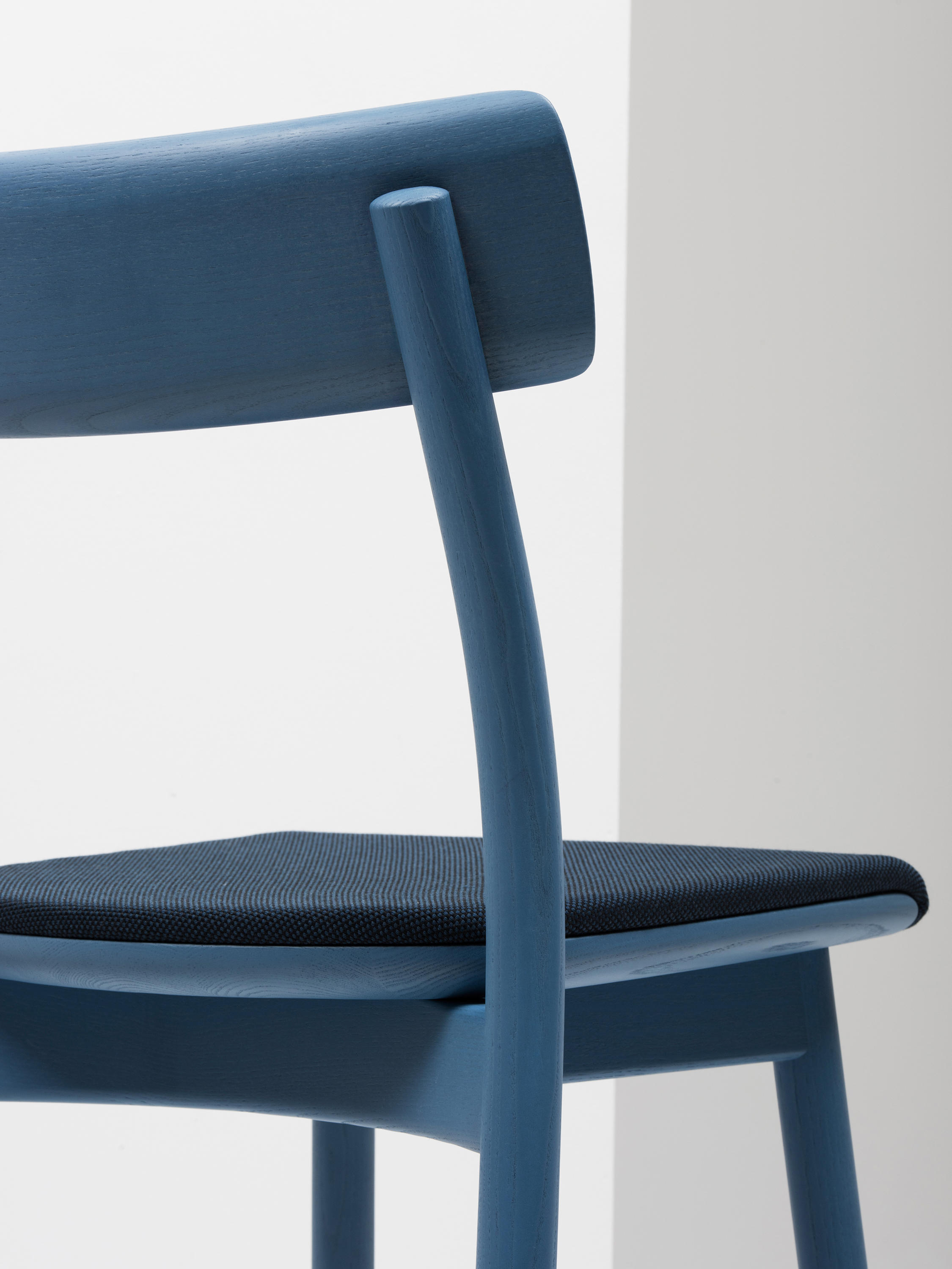 华体会体育官方在线官网 - 坐具|餐椅|办公家具|华体会体育官方在线官网家具|基亚罗餐椅